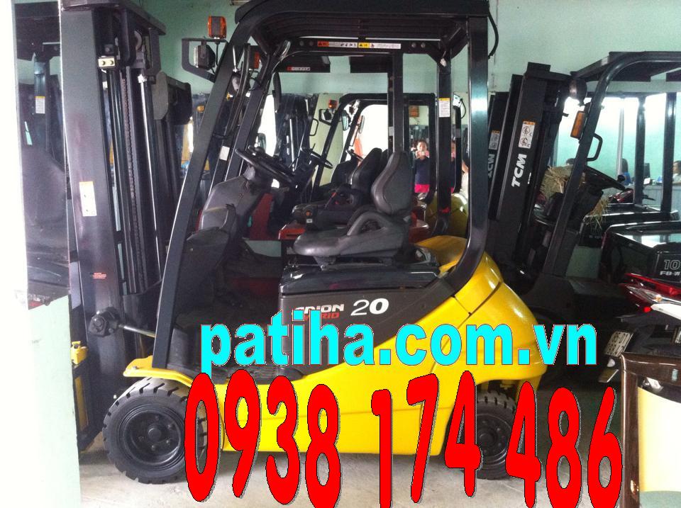 Xe nâng điện cũ ngồi lái Komatsu 2 tấn cao 4 mét (2000KG/4000MM)